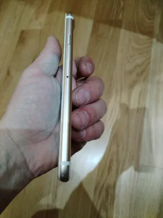 iPhone 7 A1778 Plata