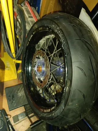 Husqvarna FE 450 full supermotard