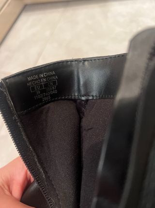 Botín Tacón Punta Cuadrada Talla 39