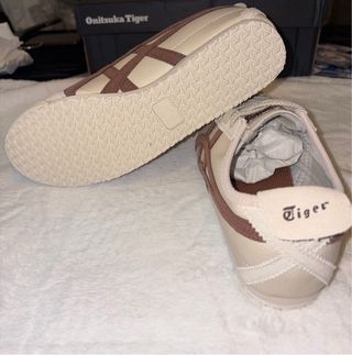 Zapatillas Onitsuka Tiger beige y marrón