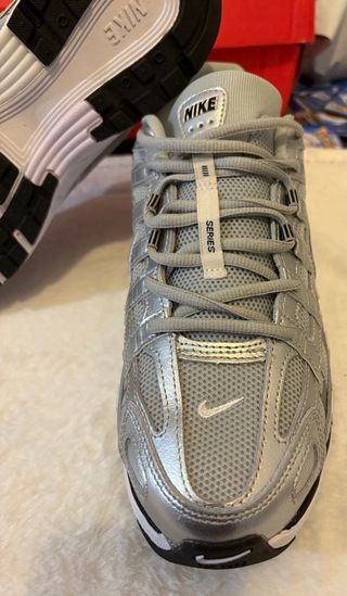 Zapatillas Nike Hombre Plata y Negro