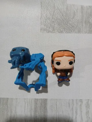 Funko Pop Max y Vecna mini