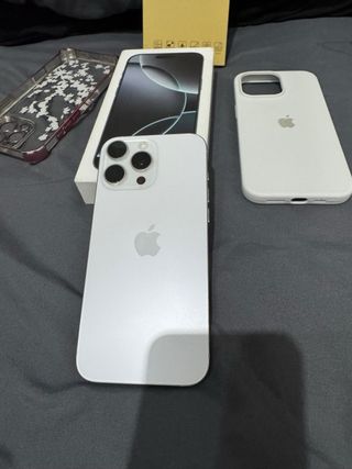 iPhone 16 Pro Max Blanco Nuevo