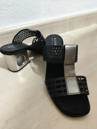 Sandalias Hispana Negro/Plata Tacon Bloque