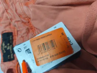 Pantalón cargo Superdry