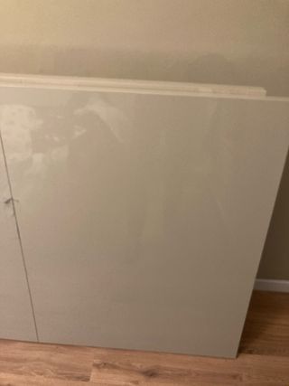 Puertas armario lacadas. Para reparar. Se regalan