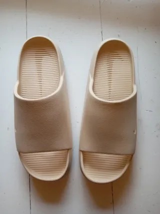 Ciabatte Nike crema donna taglia 40