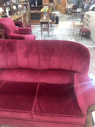 SOFÁ Y 2 SILLONES