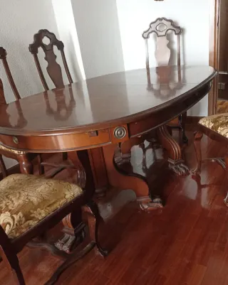 Mesa comedor y 6 sillas madera