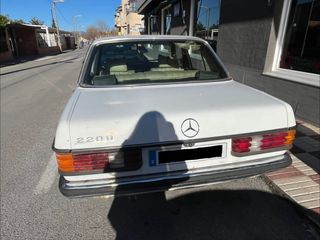 Mercedes-Benz Clase C 1980