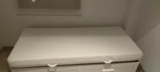 Diván Brimnes Ikea 80x200cm. 2cajones-1 ó 2 camas.