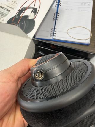 AKG K712 PRO Auriculares con Caja