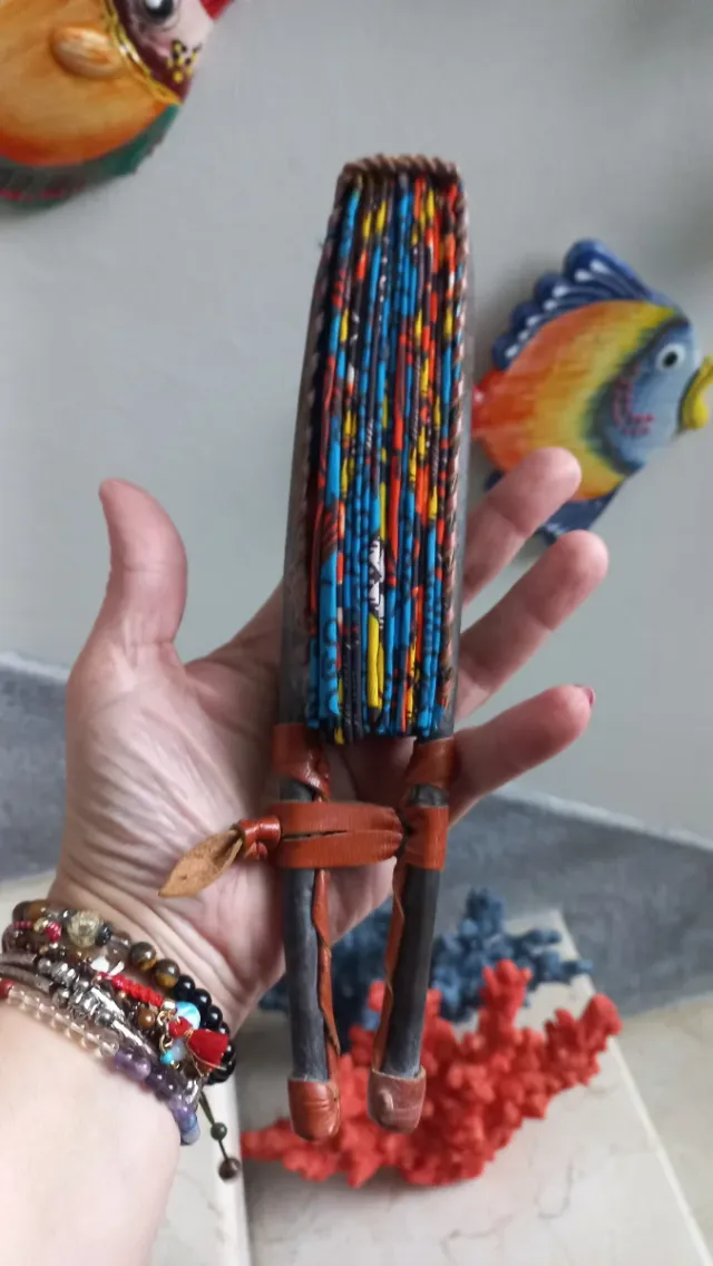 Abanico artesano africano