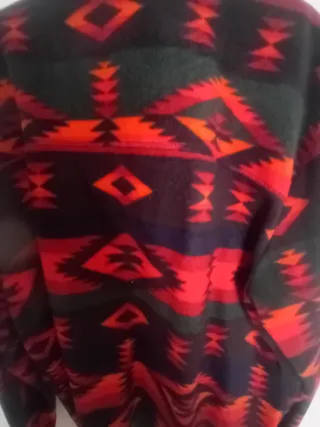 Polar con estampado étnico Talla L