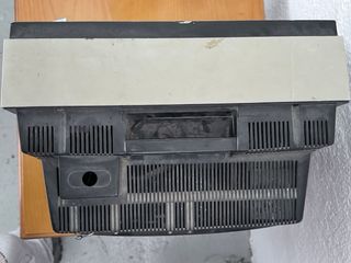 Televisor Vintage Sharp Beige/Negro