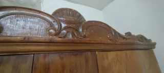 Armario vintage de madera