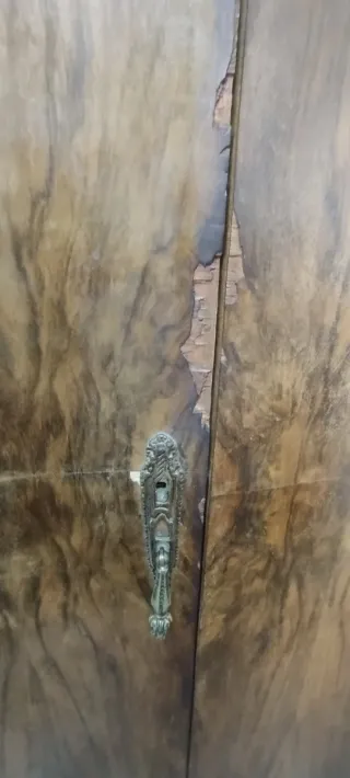 Armario vintage de madera