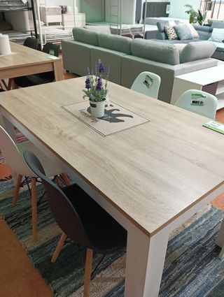 Mesa Comedor + 4 Sillas