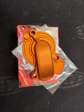 Tapa Bomba Agua Factory KTM 450