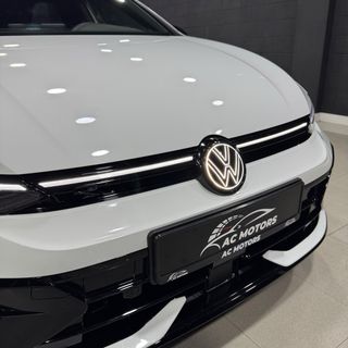 Volkswagen Golf 8.5 R 2.0 TSI 333cv Black Edition
