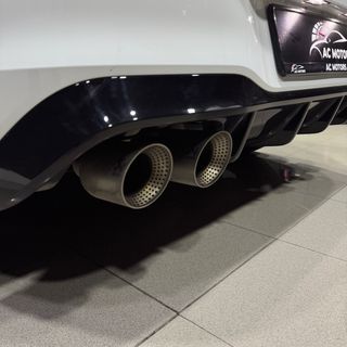 Volkswagen Golf 8.5 R 2.0 TSI 333cv Black Edition