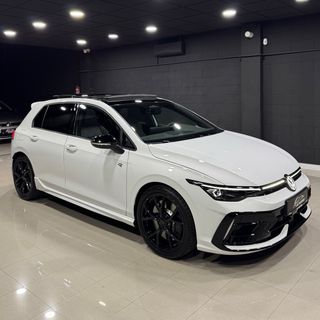 Volkswagen Golf 8.5 R 2.0 TSI 333cv Black Edition