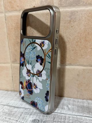 Funda iPhone 17 PM Metálica DAM Floral
