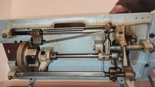 Máquina de coser Sigma 101 con mueble