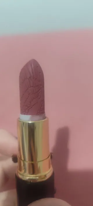 Labial Deliplus Rich Matte Lipstick Dorado