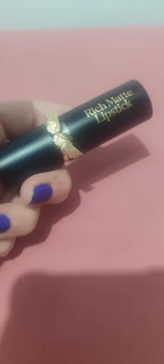 Labial Deliplus Rich Matte Lipstick Dorado