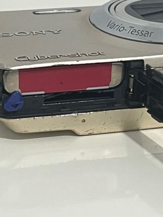 Sony Cyber-shot 12.1 MP Cámara Digital