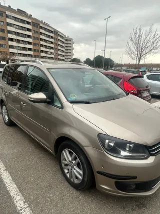 Volkswagen Touran 2012