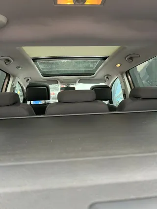 Volkswagen Touran 2012