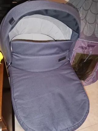 Capazo Inglesina azul