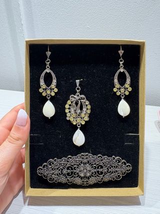 Aderezo huertana plata y perla