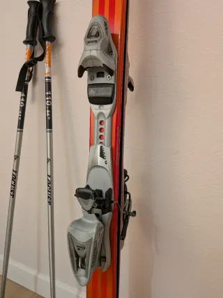 Esquís Dynastar Agyl Vec 160cm + Bastones