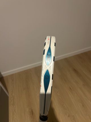 Bullpadel Ionic Light