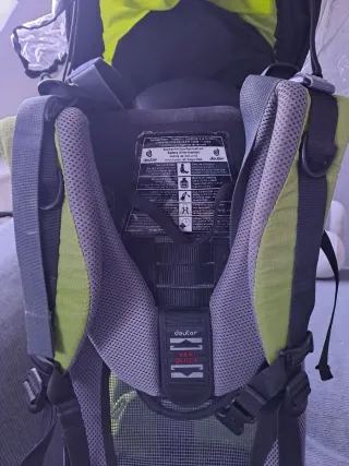 Mochila portabebés Deuter