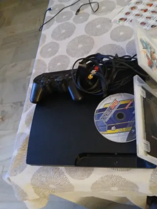 PlayStation 3 con 4 juegos
