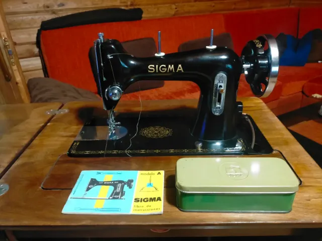 Máquina de coser Sigma Modelo A