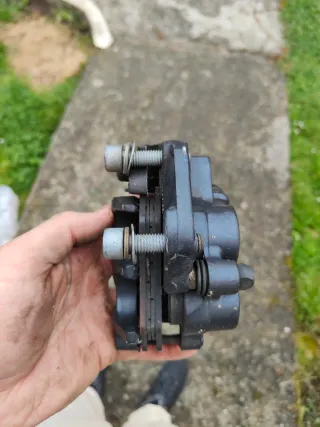 Pinza Freno Delantera BMW F650 GS