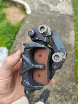 Pinza Freno Delantera BMW F650 GS