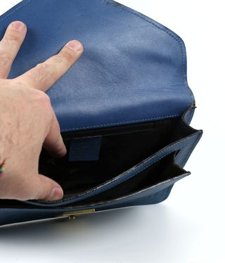 Bolso Louis Vuitton Azul con Cierre Dorado