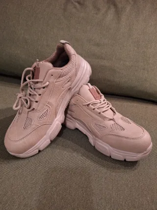 Zapatos de seguridad.