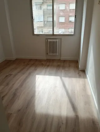 Todo en la tienda de materiales de construcción.