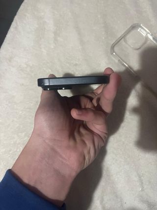 iPhone 15 Negro/Gris