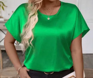 Blusa talla grande color verde tipo satén 2XL