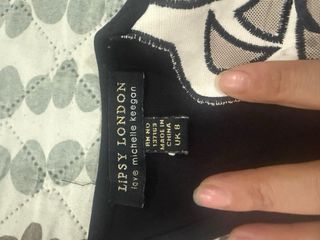 Vestido de fiesta negro y beige