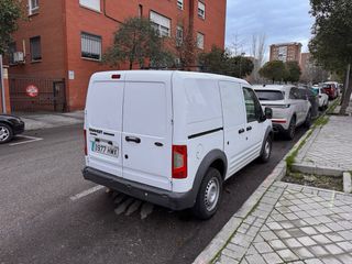 furgoneta Ford Tourneo caja cerrada