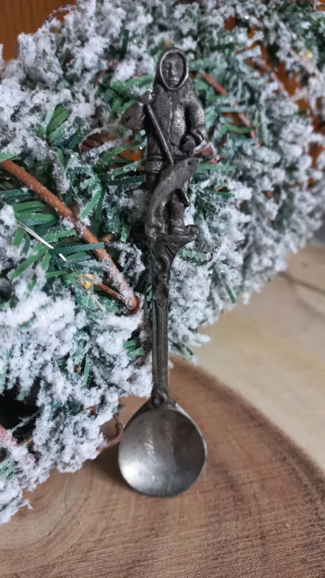 Antigua cuchara Canadá pewter Esquimal